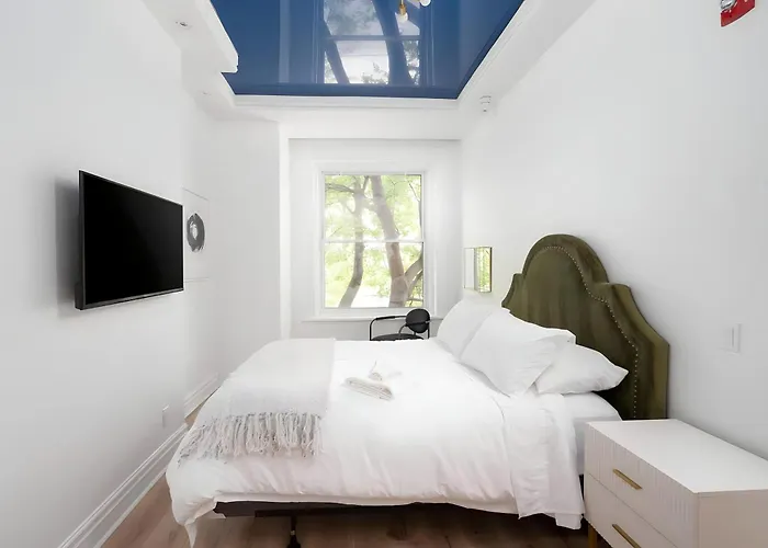 Kozy Stays Penfield - Modern Rooms Heart Of Downtown